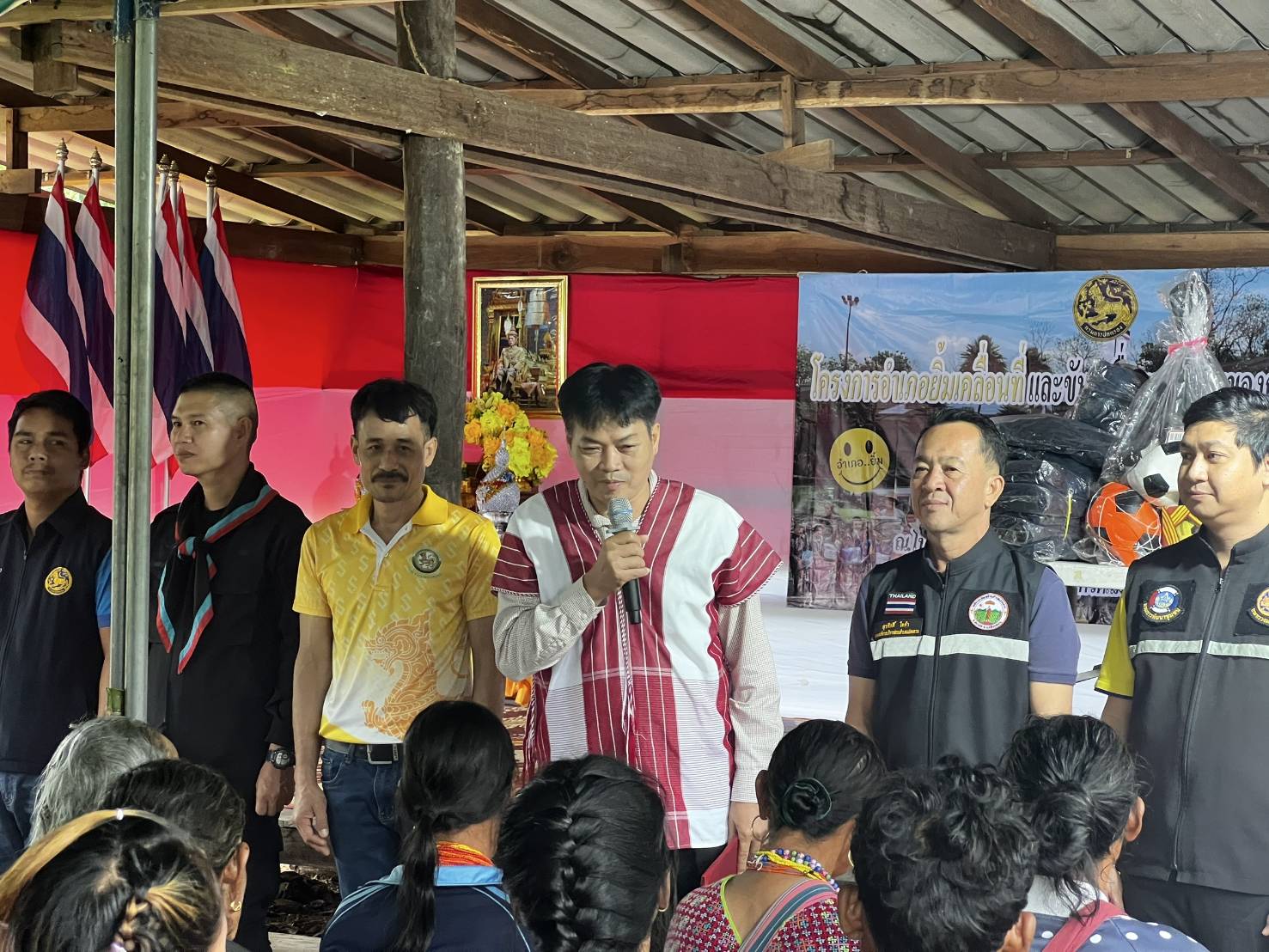 สพอ.สบเมยร่วมโครงการแก้ไขปัญหาความเดือดร้อนของประชาชนในพื้นที่หย่อมบ้านทุ่งยง อำเภอสบเมย จังหวัดแม่ฮ่องสอน